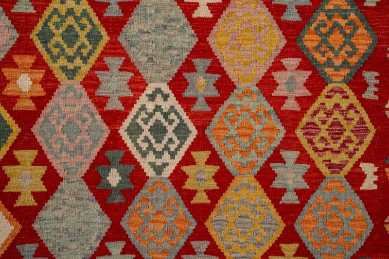 Hamam Tiles, Hand-Knotted Rugs, and Brass Everywhere: How Turkish Design Became America's Favorite Home Upgrade
